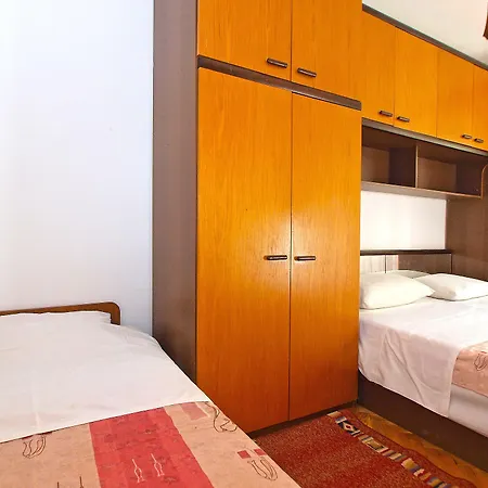 Branko 1348 Apartman *