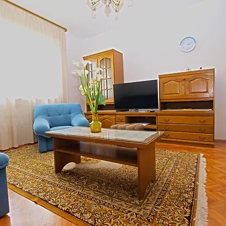 Branko 1348 Apartman Pula