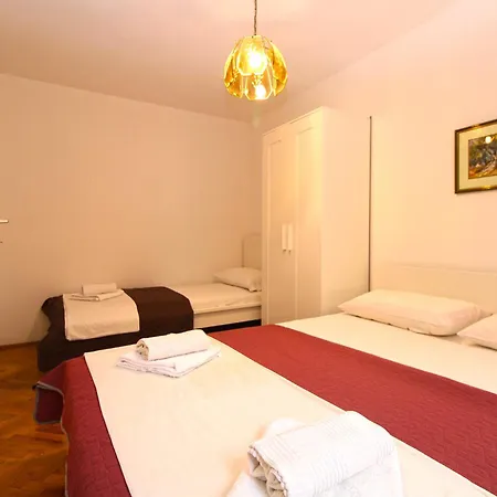 Branko 1348 Πούλα