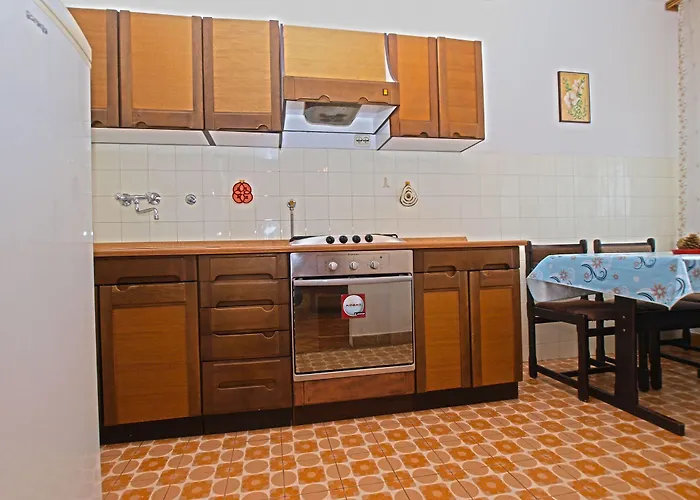 Branko 1348 Apartament *