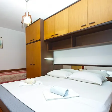 Branko 1348 Apartament Pula