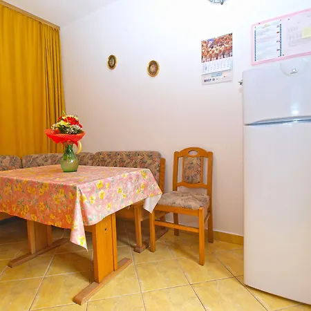 Branko 1348 * Пула