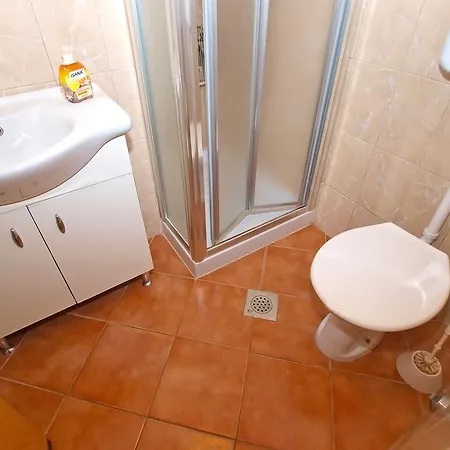 Branko 1348 Apartament