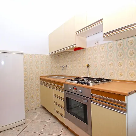 Branko 1348 Apartament Pula